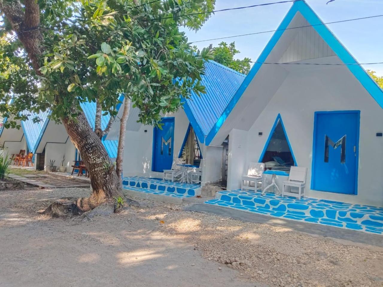 Tria Maria Cottage Ngurbloat エクステリア 写真