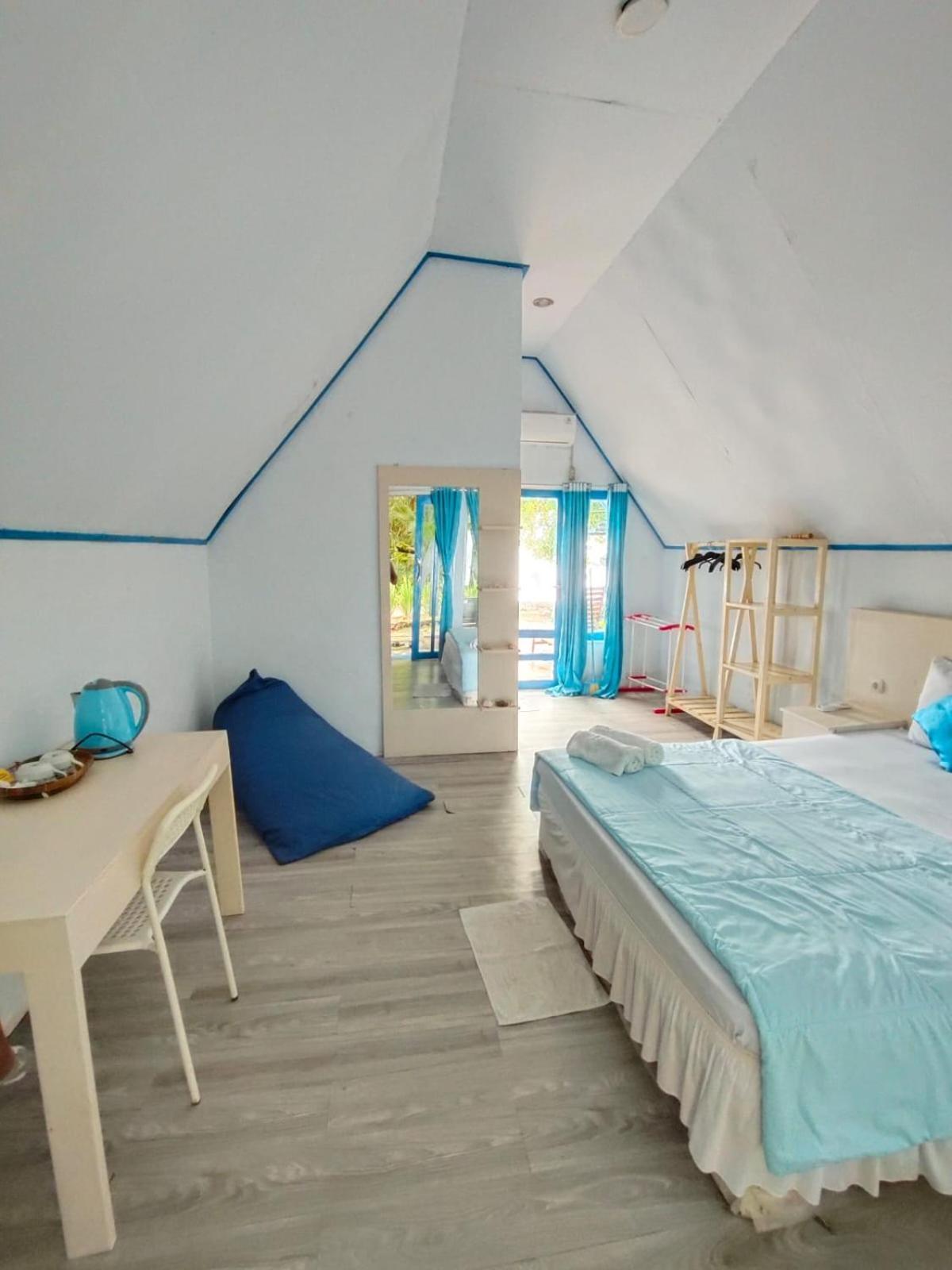 Tria Maria Cottage Ngurbloat エクステリア 写真