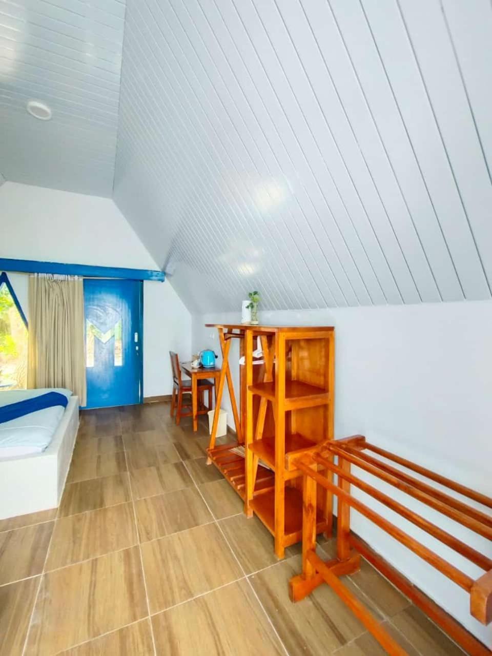 Tria Maria Cottage Ngurbloat エクステリア 写真