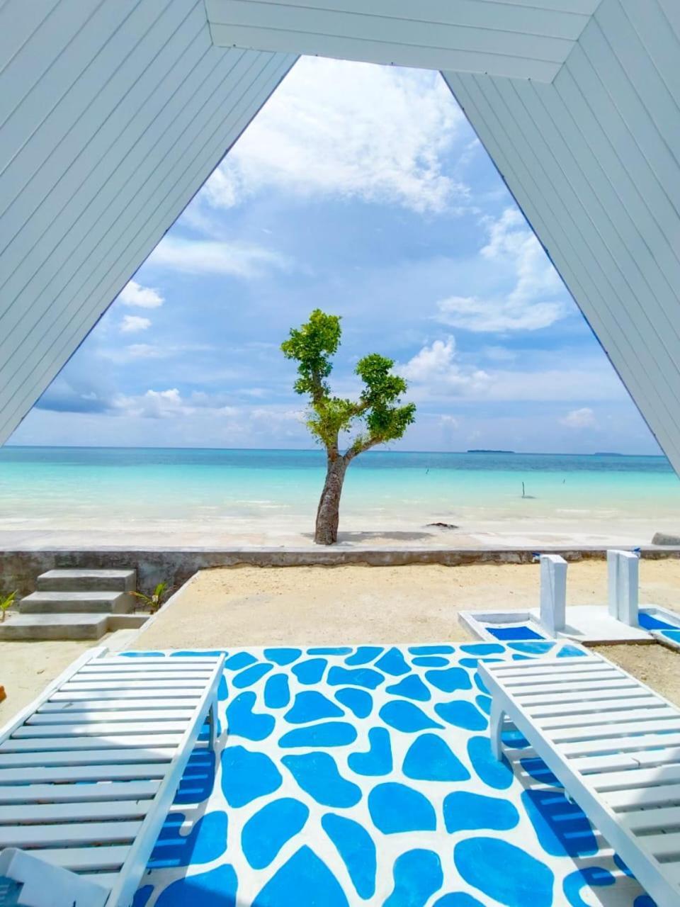 Tria Maria Cottage Ngurbloat エクステリア 写真